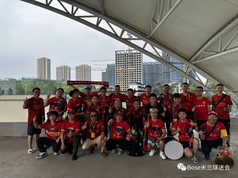 m6米乐在线官网-汉堡队员受伤备战，团结一心迎战强敌的简单介绍